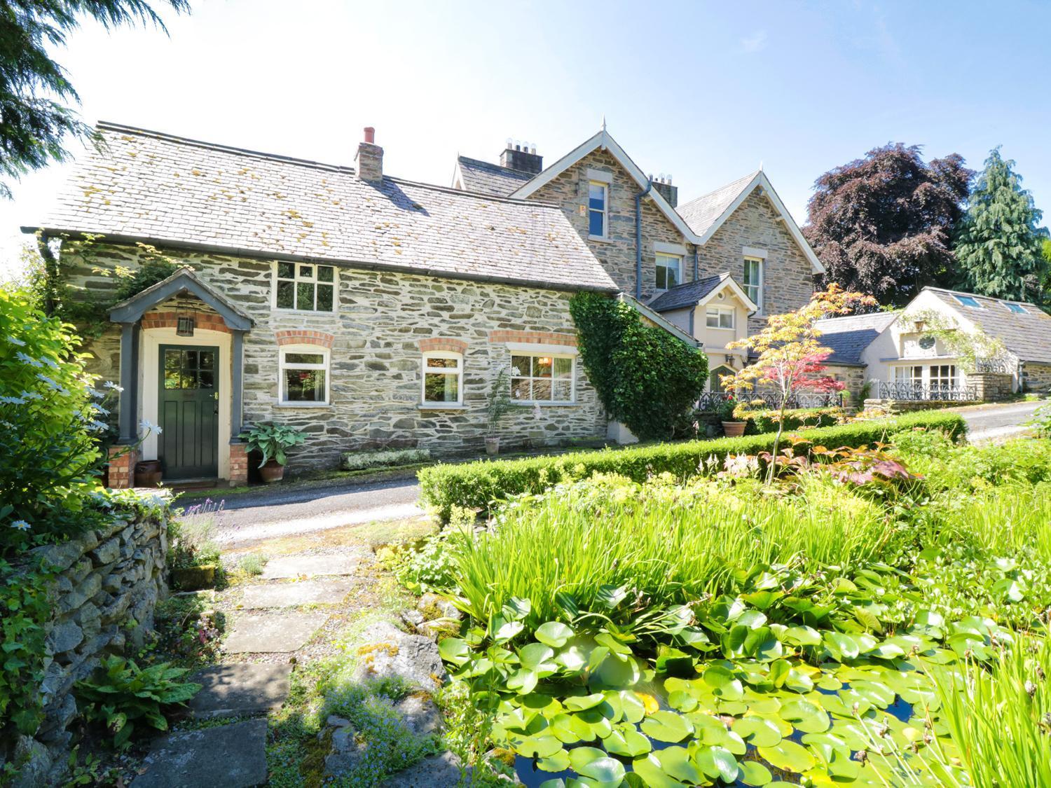 Aber Clwyd Manor Villa Derwen Exterior photo